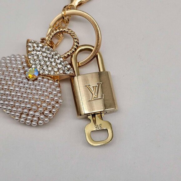Authentic Louis Vuitton Lock & Key with unbranded Bagcharm, Keycharm, Keychain - Picture 5 of 8